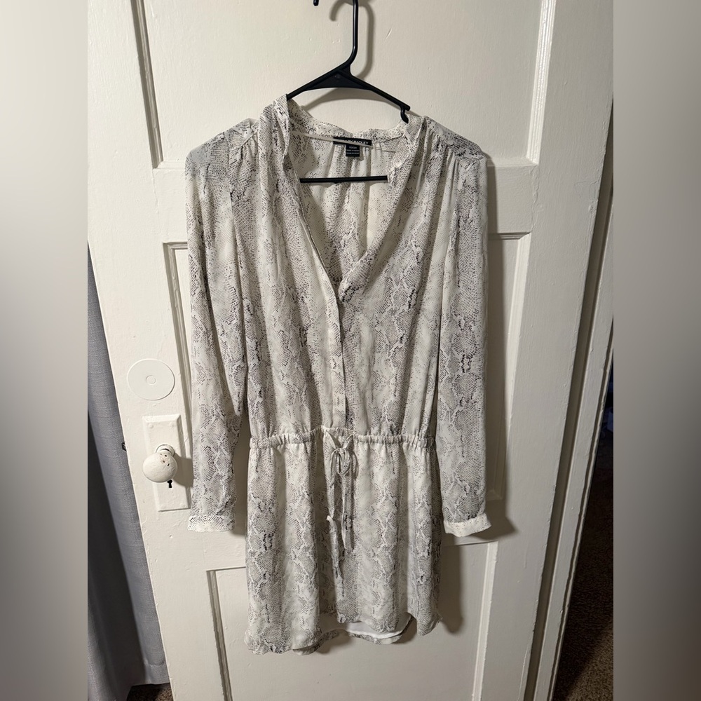 NWOT Hilary Radley White Snake Print Long Sleeve Shirt Dress Women’s XS